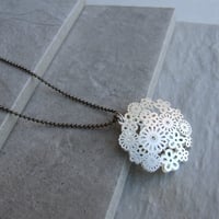 Image 4 of Filigree Bouquet