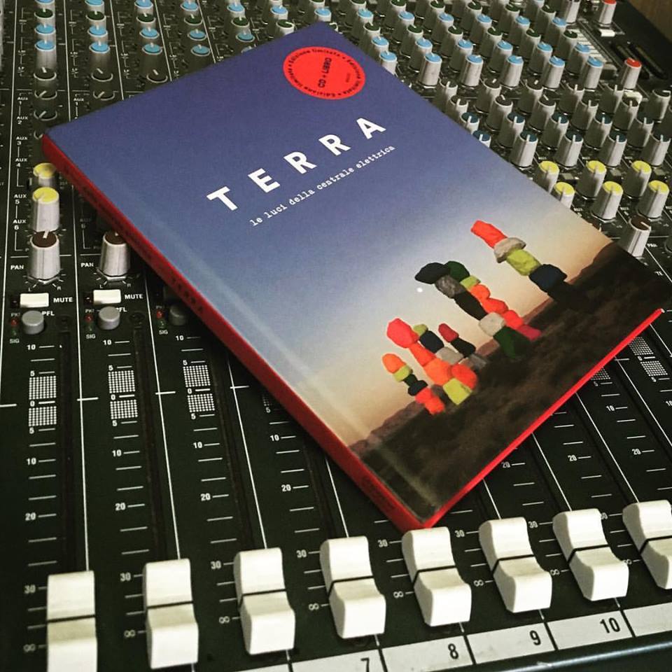 Le luci della centrale elettrica - Terra (CD)
