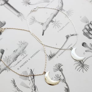 Image of *SALE* crescent moon bracelet (in silver or 9ct gold)