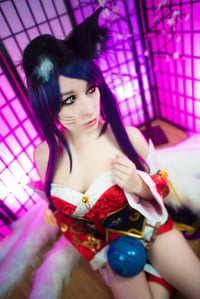 Image 4 of Ahri Photoset