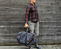 Image 4 of weekender, duffelbag, travel bag in waxed canvas and leather