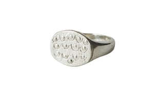 Image of Boob Signet ring Silver