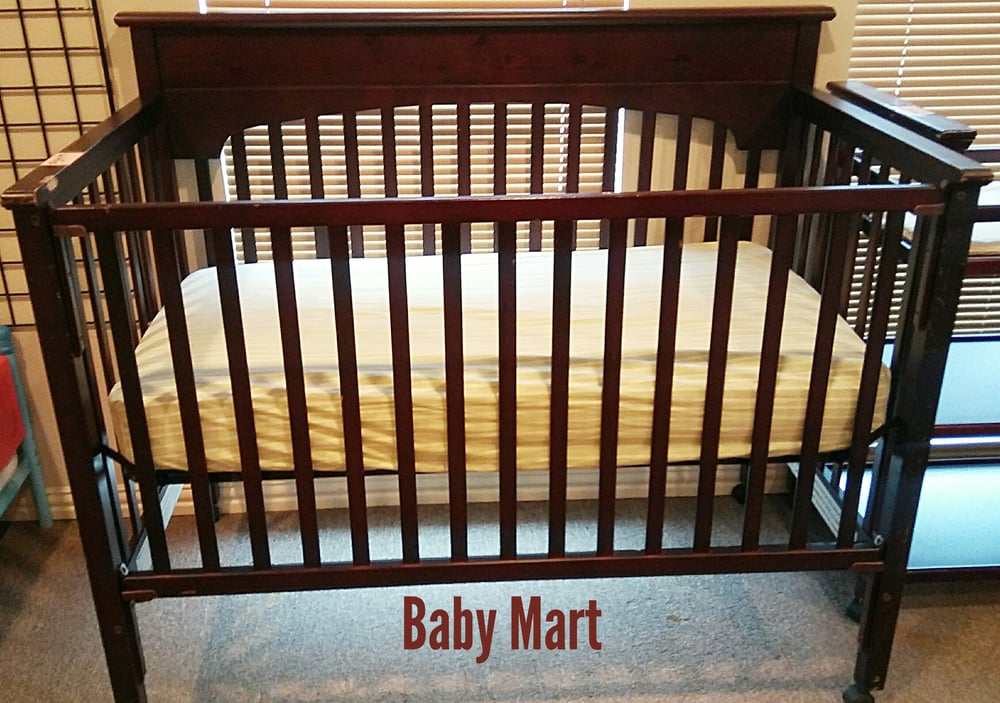 Babymartresale Dark Wood Crib