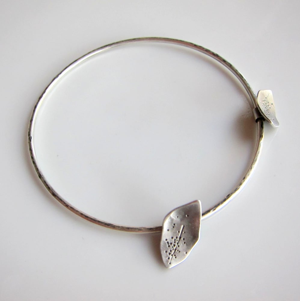 Image of leaf bangle
