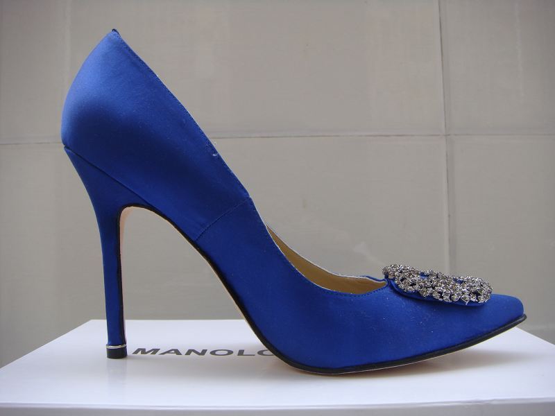 Manolo blahnik 2024 something blue