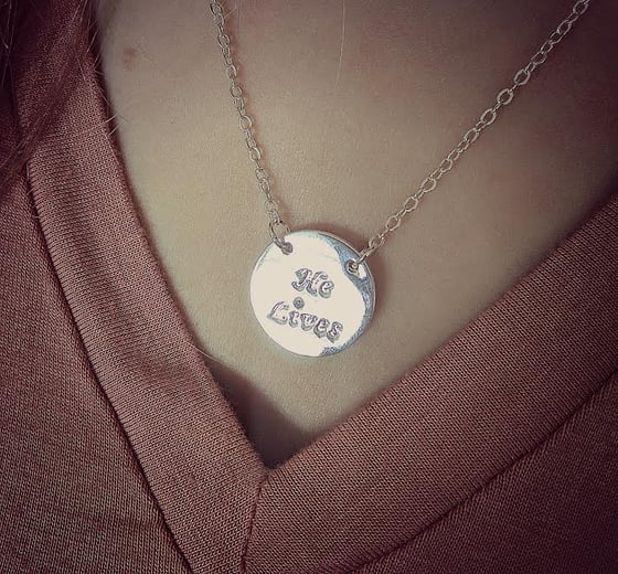 Image of 'He Lives' Easter Necklace (circle)