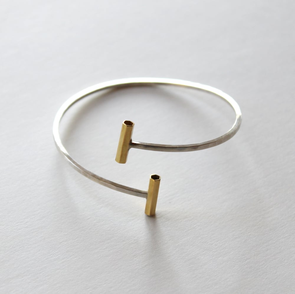 Image of hex cuff