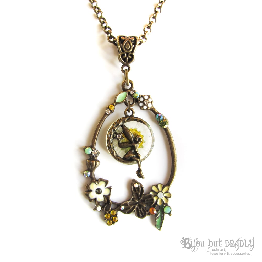 Fairy Wish Daisy Floral Necklace