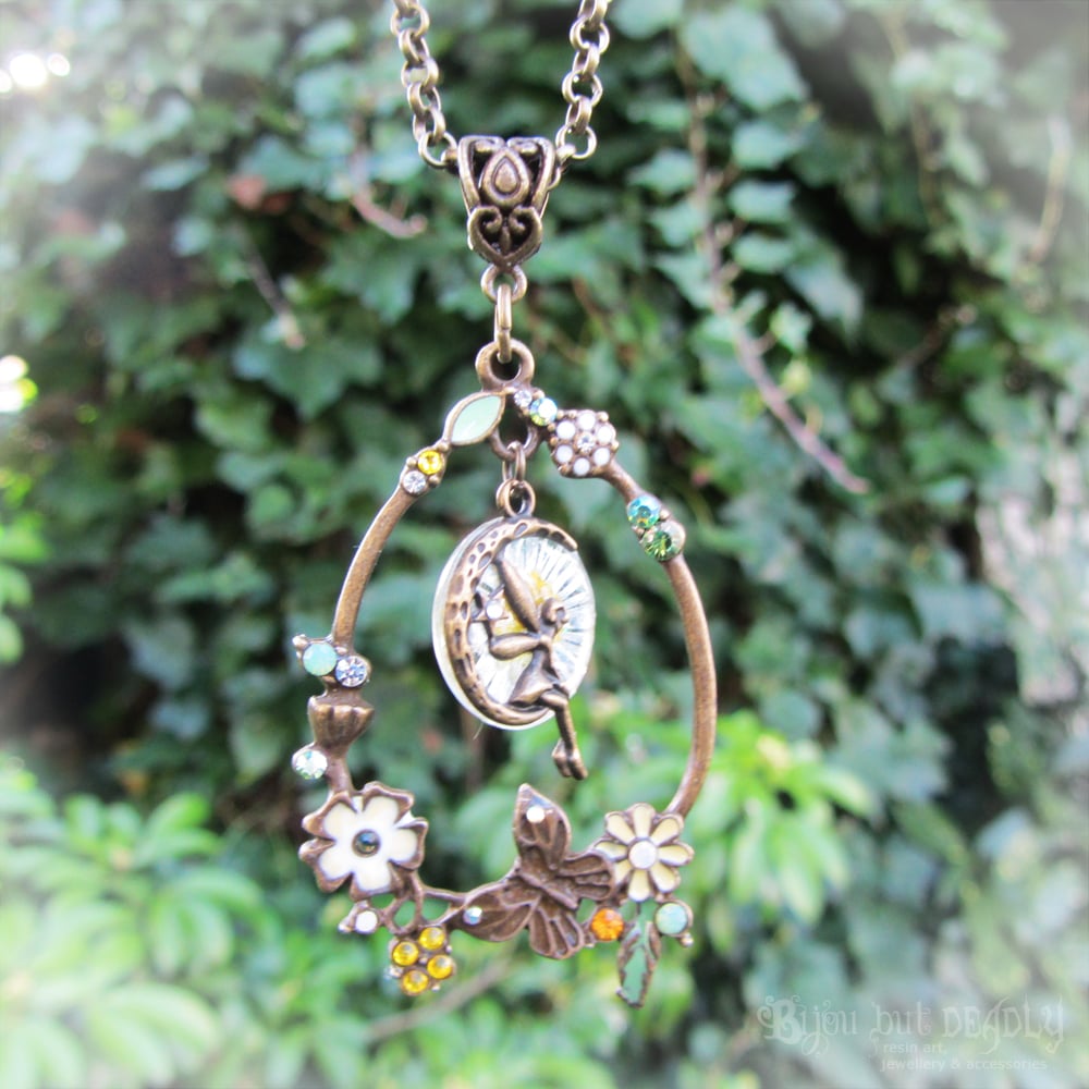 Fairy Wish Daisy Floral Necklace