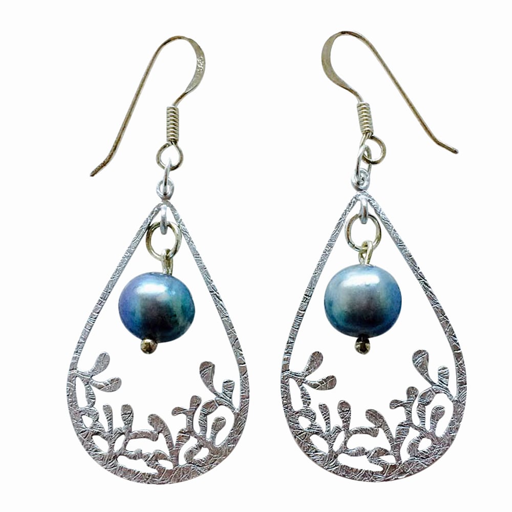 Image of GRAY PEARL & BLOSSOM RAINDROP EARRINGS