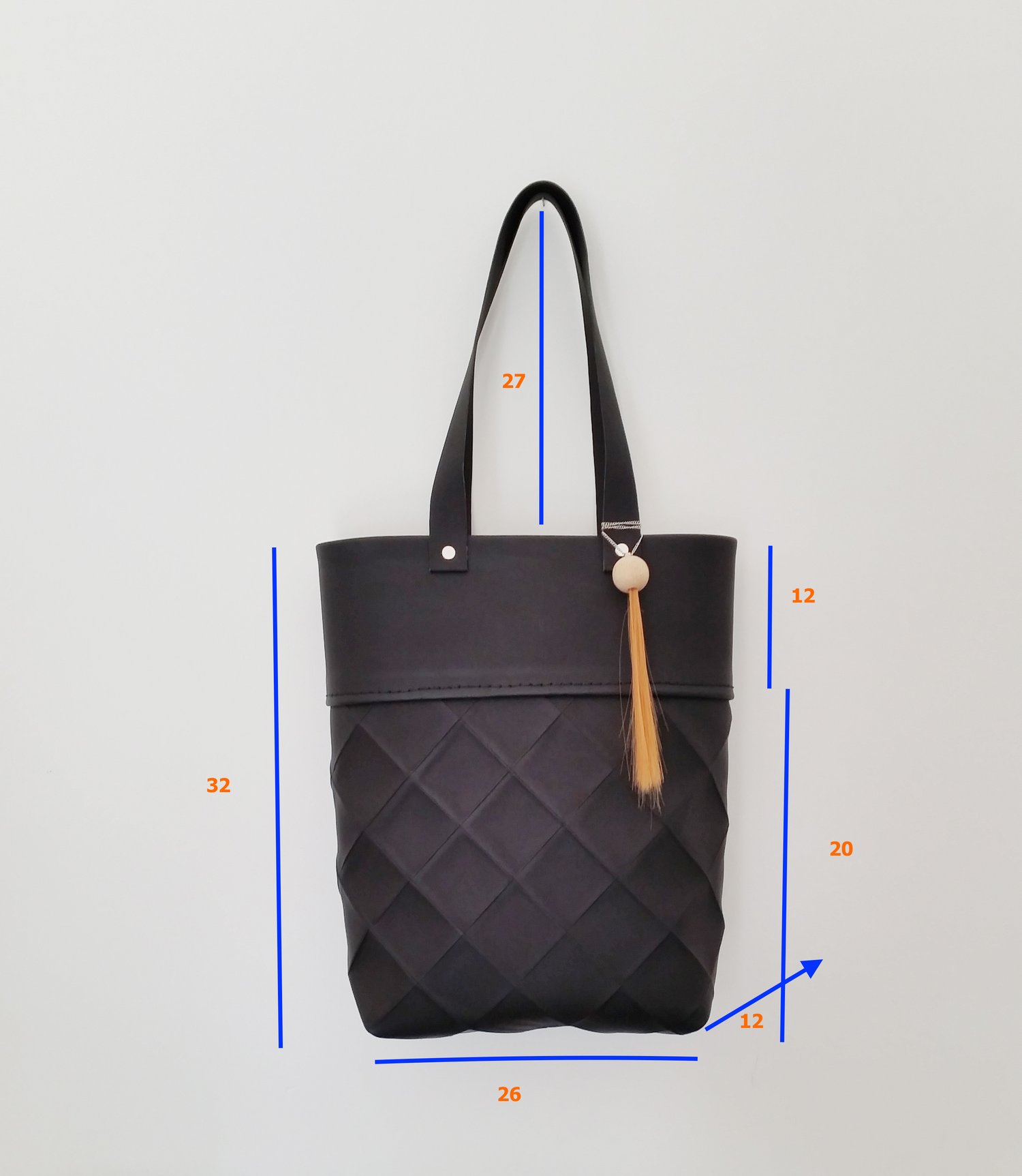 Image of NEW - ORIGAMI BAG IN RECYCLED LEATHER