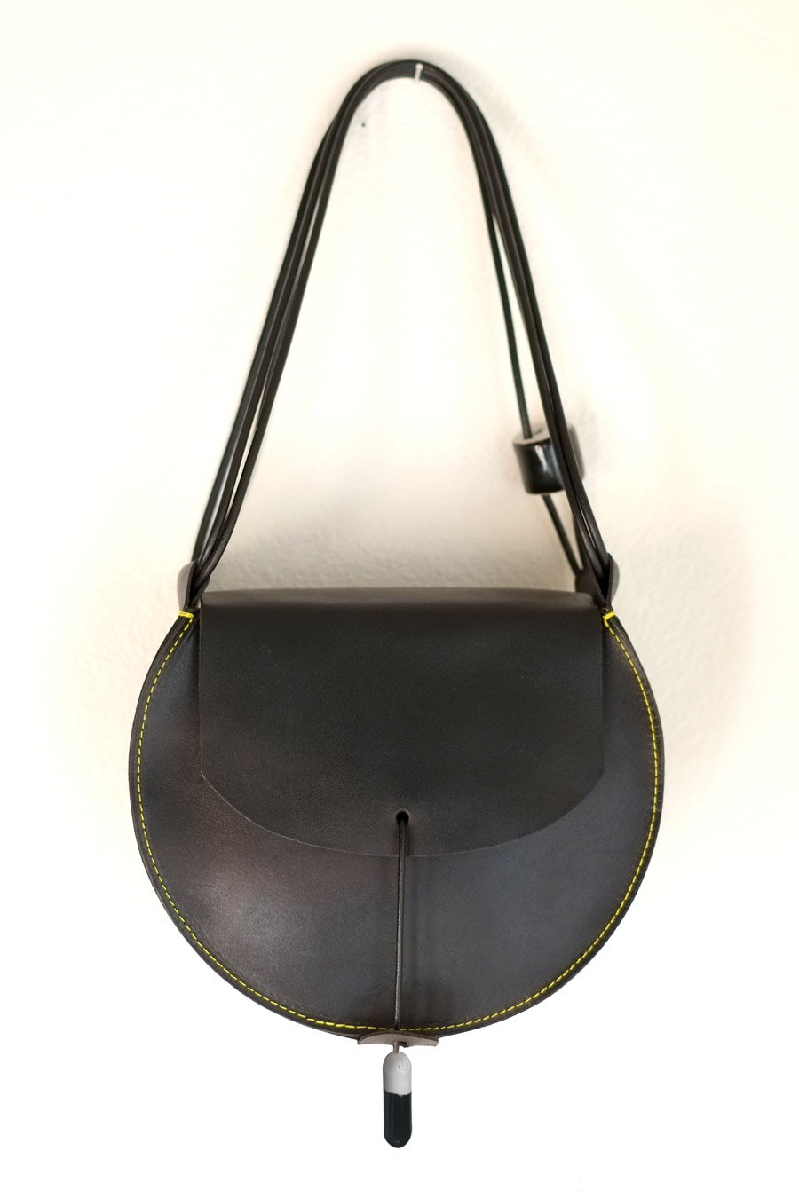 black drum bag