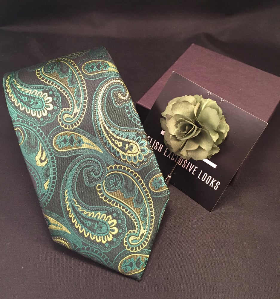 Image of Multicolor Green Paisley