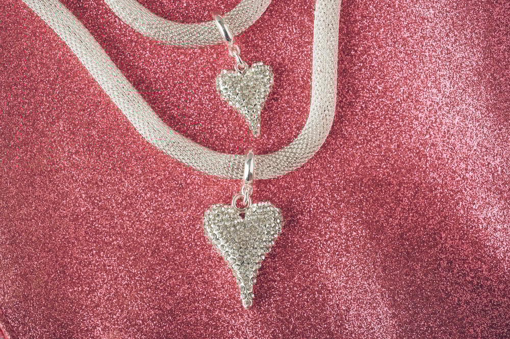 Image of Silver magnetic necklace with heart