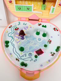 Image 5 of Ensemble bracelet et Polly Pocket Coeur rose de Noël