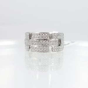 Image of 14ct White Gold and diamond cocktail ring 