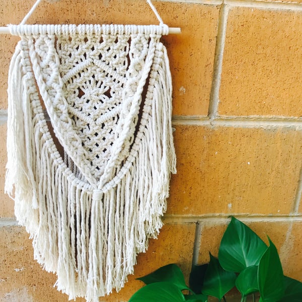 Image of 'Isabelle' wall hanging