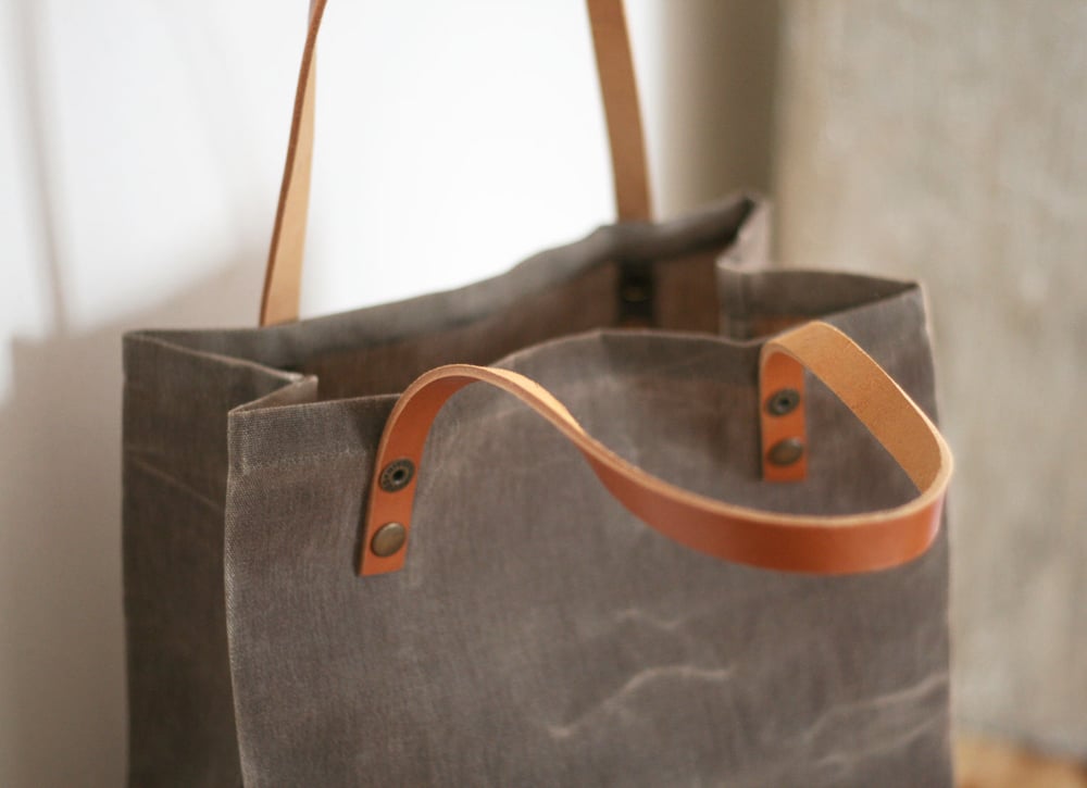 Image of MARKETBAG Grey - Waxed Canvas with leather handles