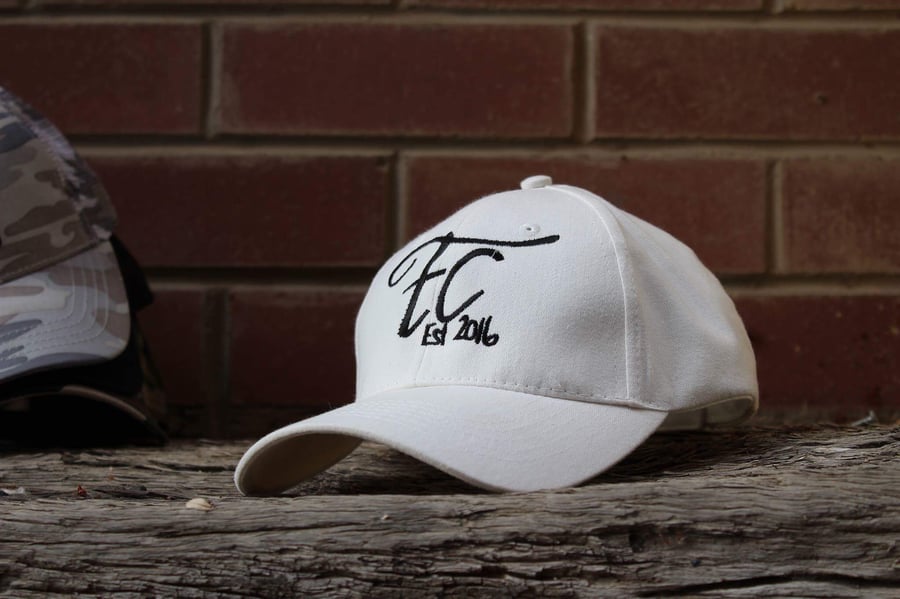 Image of Plain White Hat 