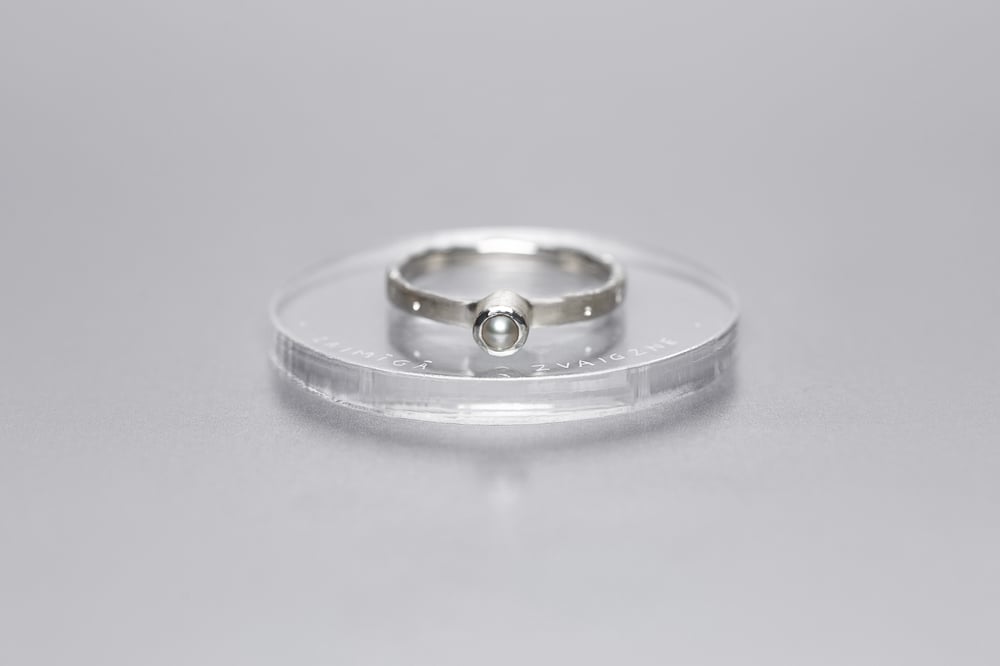 Image of "Lucky star" silver ring with pearl · STELLA ALBA ·
