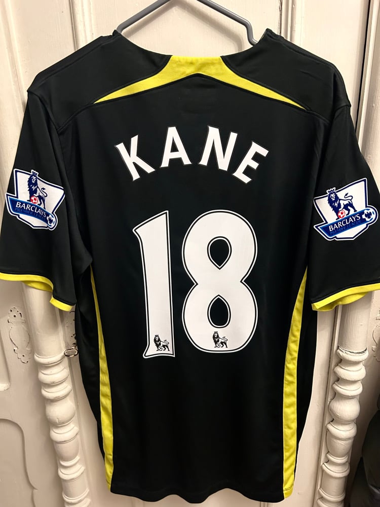 Image of Tottenham Hotspur “KANE 18” 2014/15 Away Shirt + PL patches (L)
