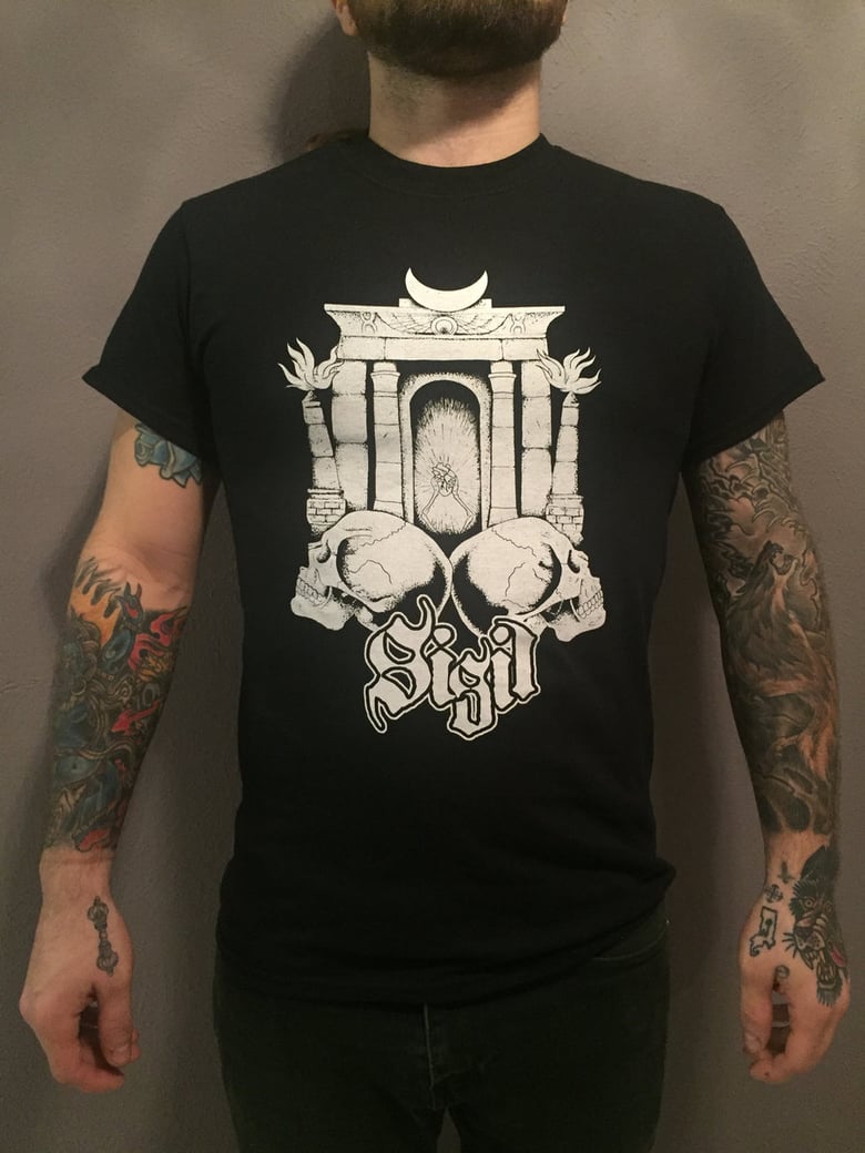 Image of Kingdom of the Grave T-Shirt