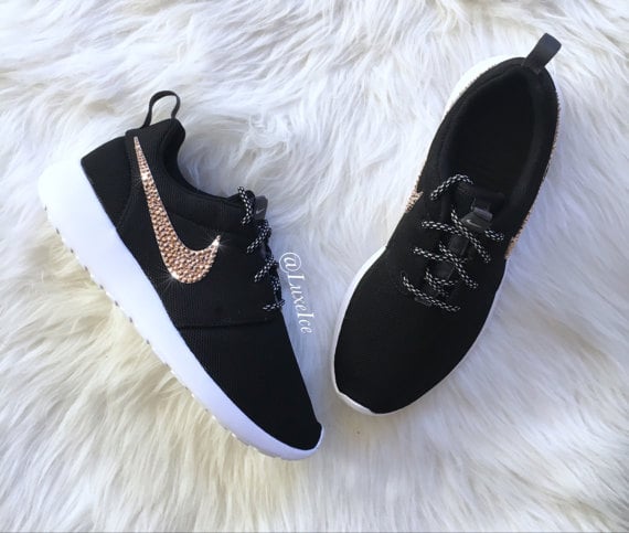 Nike roshe cheap run rose gold