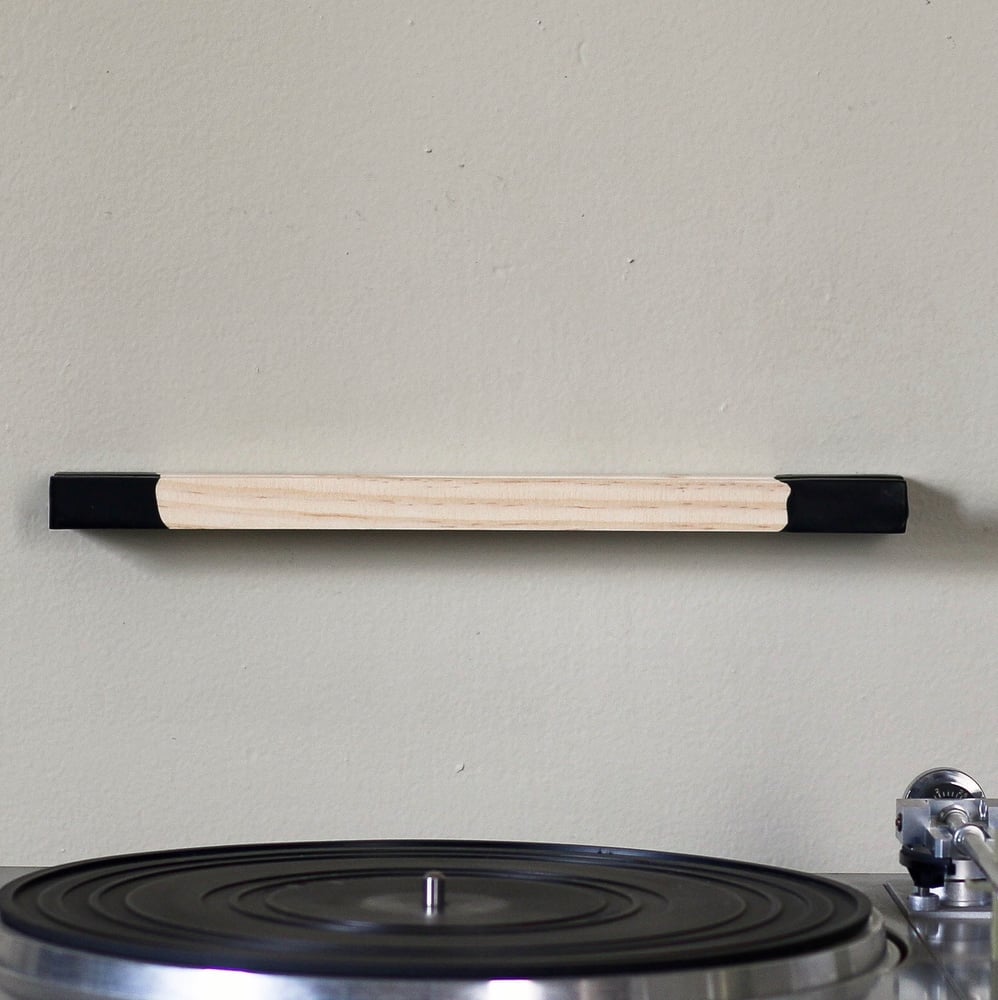 Image of PINE | NOWSPINNING record shelf