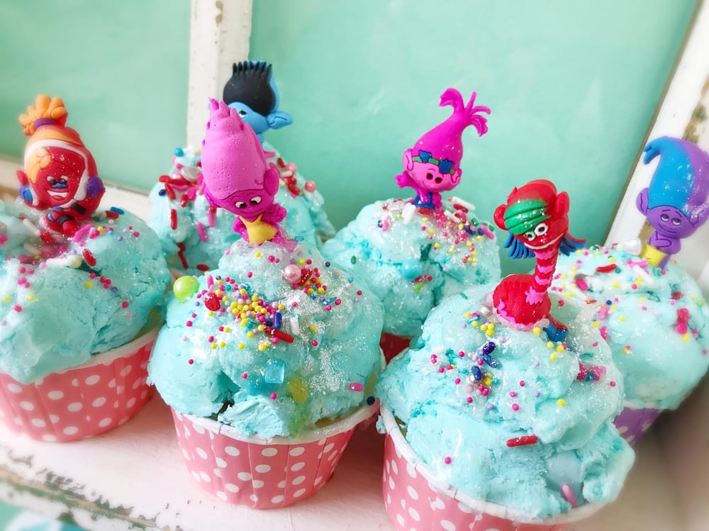 Image of Surprise Scent Toy Cupcake Soaps