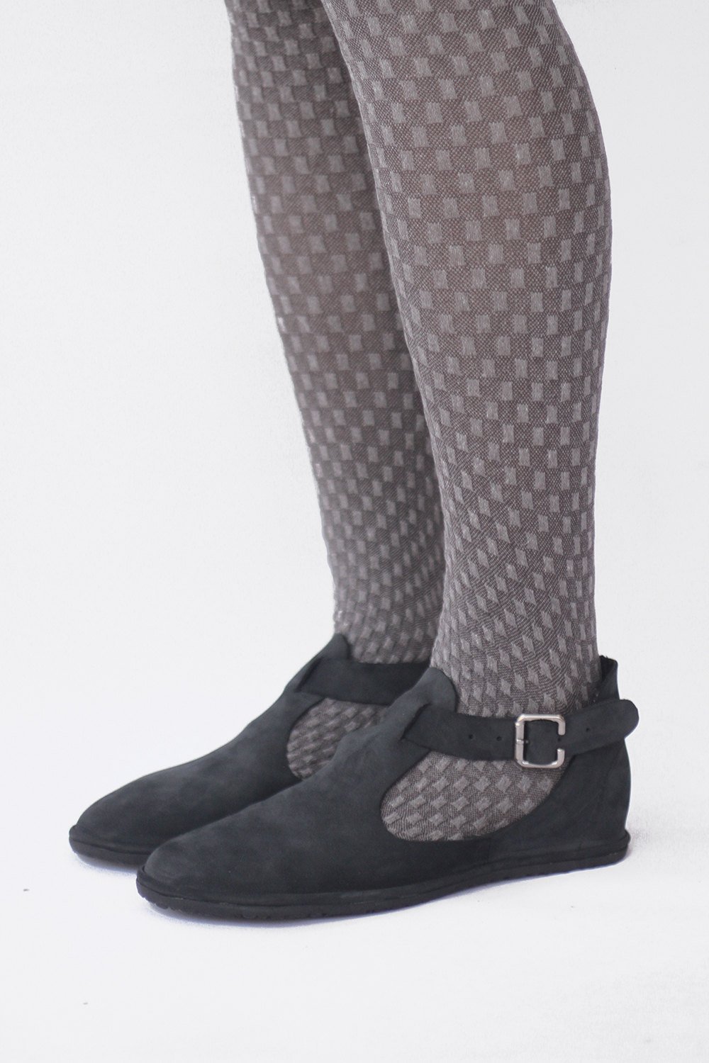 Image of Cut-out in Nubuck Black