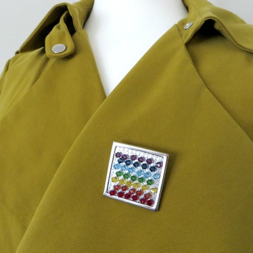 Image of CHARITY LINEAR RAINBOW - Crystal Brooch Knitting Kit