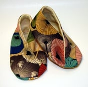 Image of Japanese Umbrella Kimono wrap shoes