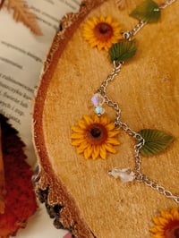 Image 2 of Charmsowy naszyjnik ze słonecznikami i listkami 🌻🌿