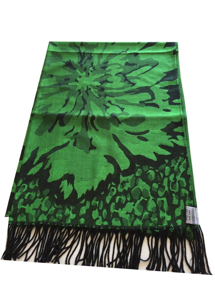 Image of Two-Tone Green Floral Pattern High Quality Pashmina (SVN30)
