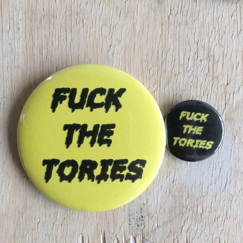 Image of one of each size FTT badges