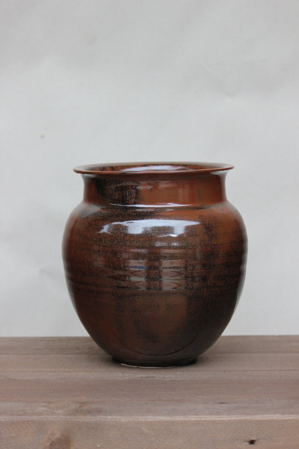 Image of Medium Vase in Rust & Black