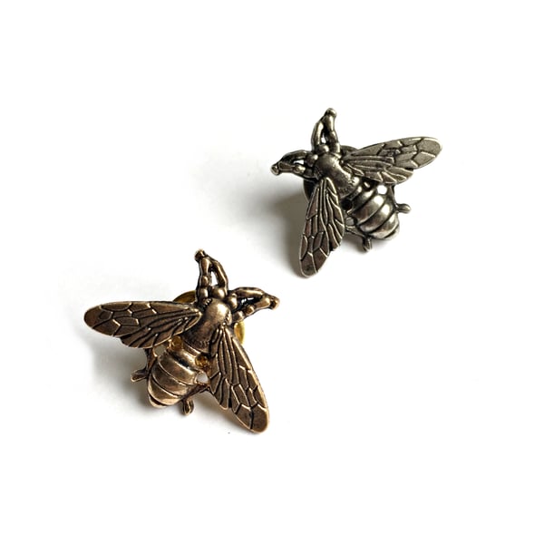 Image of Molten Bumblebee Pin