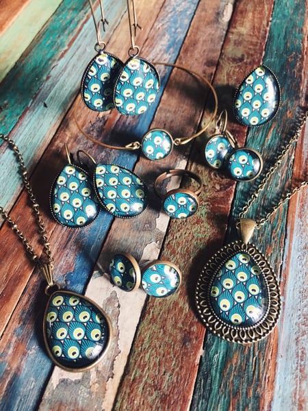 Image of Bijoux collection Peacock Bronze