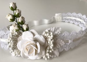 Image of FLOWER BOUQUET LACE HEADBAND