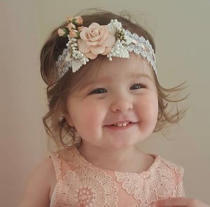 Image of FLOWER BOUQUET LACE HEADBAND