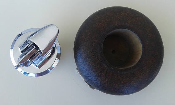 Image of GUCCI VINTAGE TABLE LIGHTER