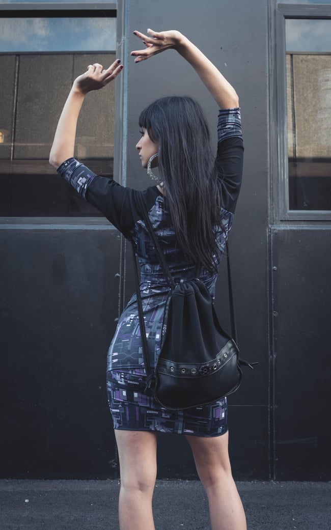 DARKWEB MORPHOMETRIC DRESS