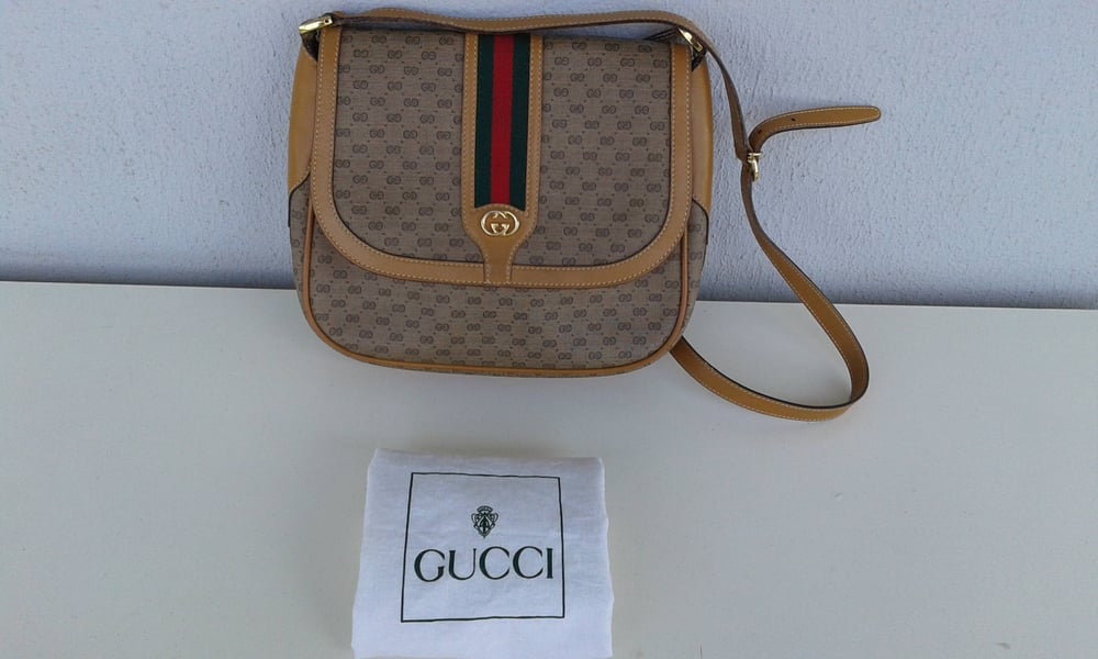 Image of VINTAGE GUCCI SHOULDER BAG