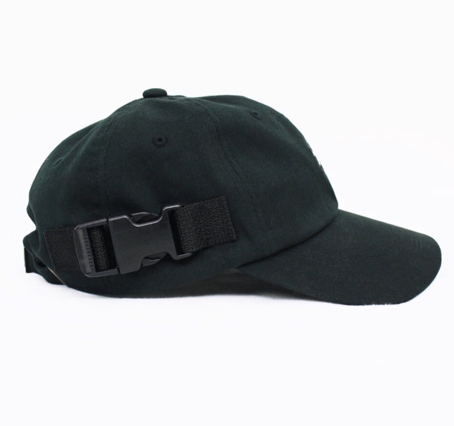 Cap buckle Clearance