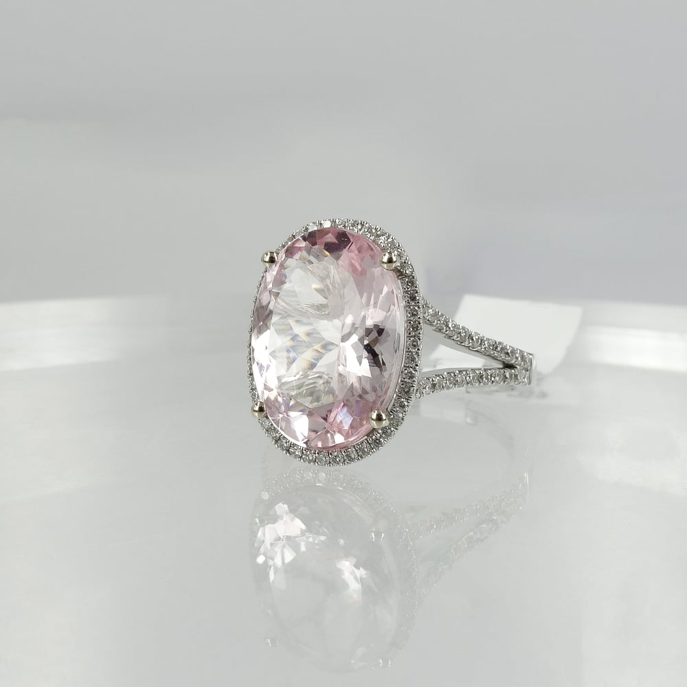 Image of 18ct White gold ring set with 5.25ct Morganite