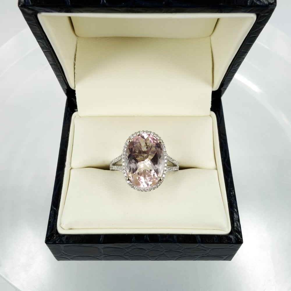 Image of 18ct White gold ring set with 5.25ct Morganite