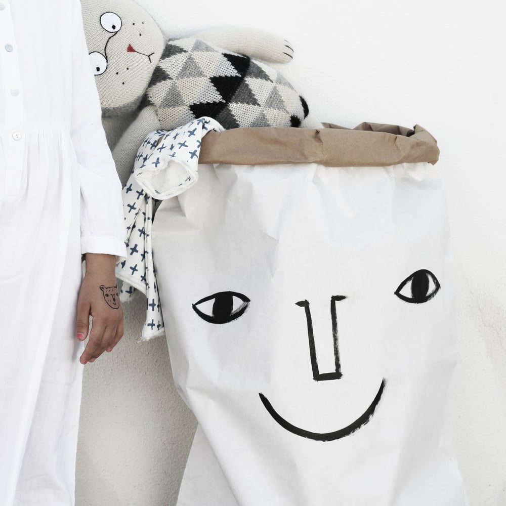 Image of PAPER BAG HAPPY FACE COLLECTION