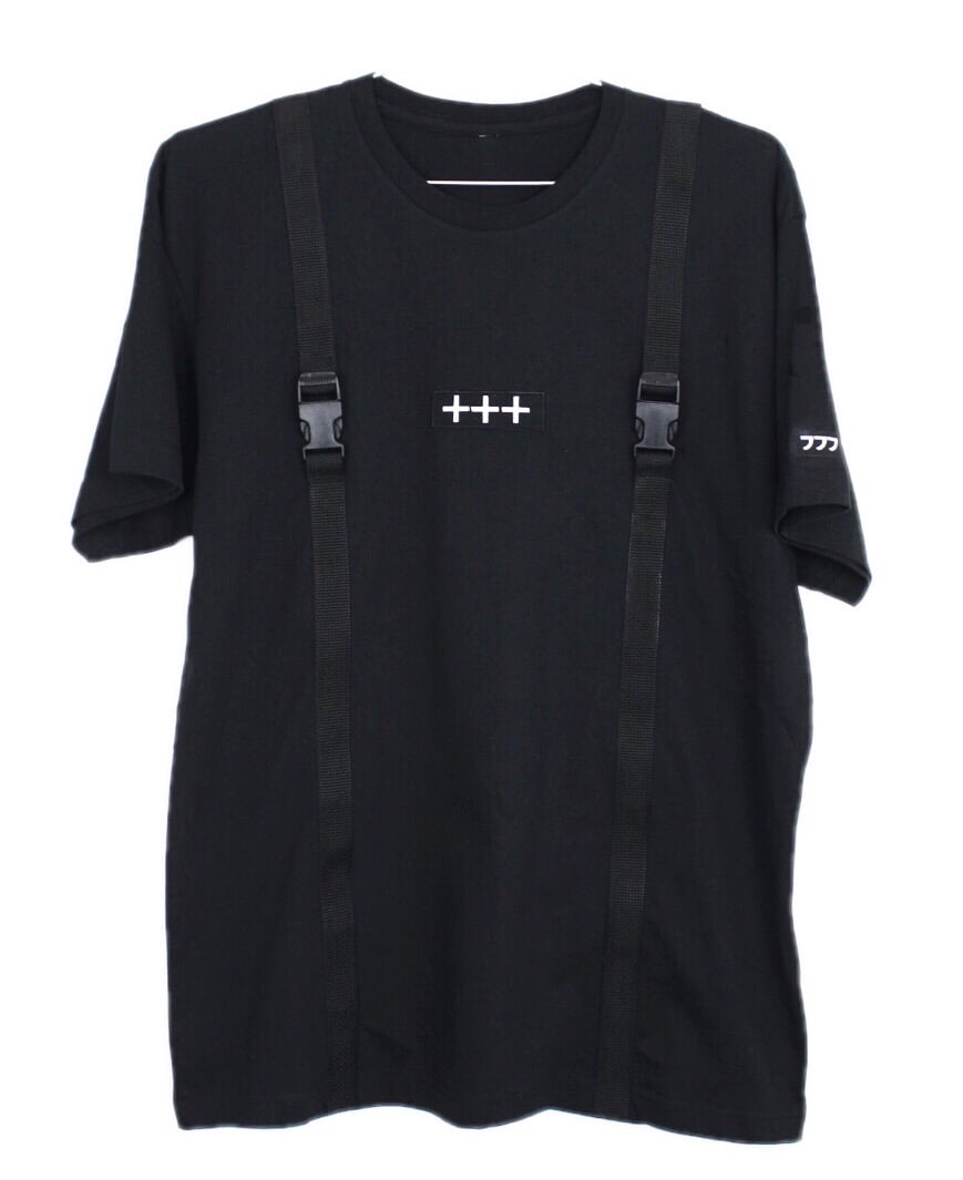 Image of "000-777" BUCKLE - TEE - BLACK