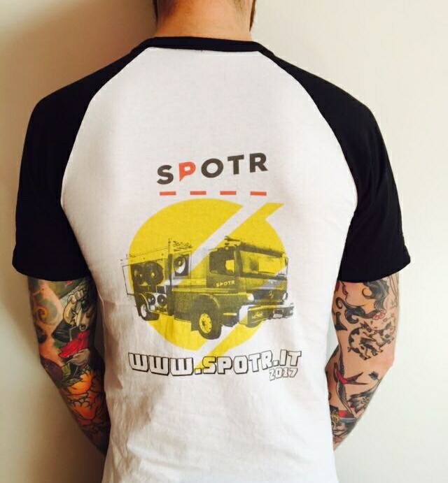 Image of SPOTR TEE - BLACK AND WHITE - MAN. 