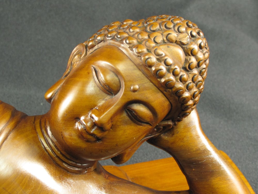 RARE BEAUTIFUL VINTAGE CHINESE HAND CARVED WOOD STATUE OF SLEEPING